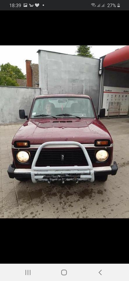 Lada-Niva-1-7i