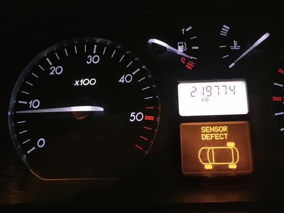 Renault-Laguna-1-9-dci