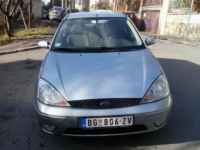 Ford Focus 1.6 -02