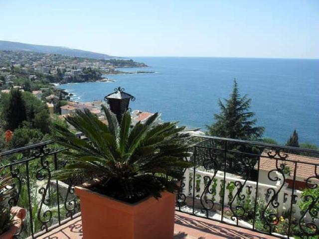 Villa-Bardak-