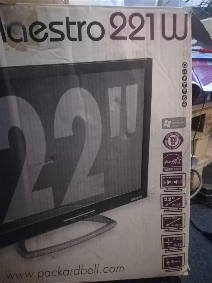 Packard-Bell-221W-