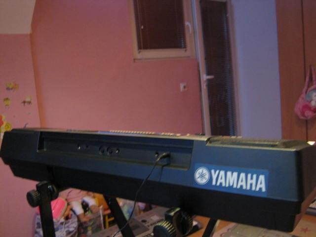 Yamaha-psr550--Aranzer-sa-flopy-discom
