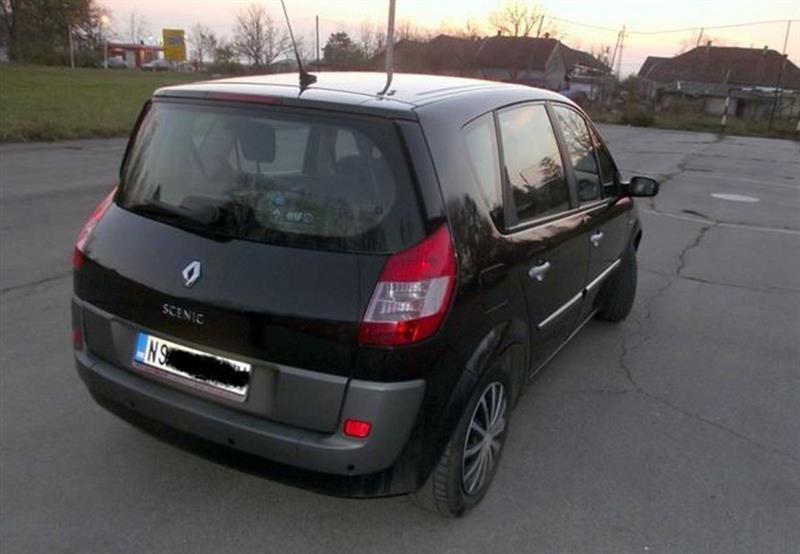Renault-Scenic-DCI--04