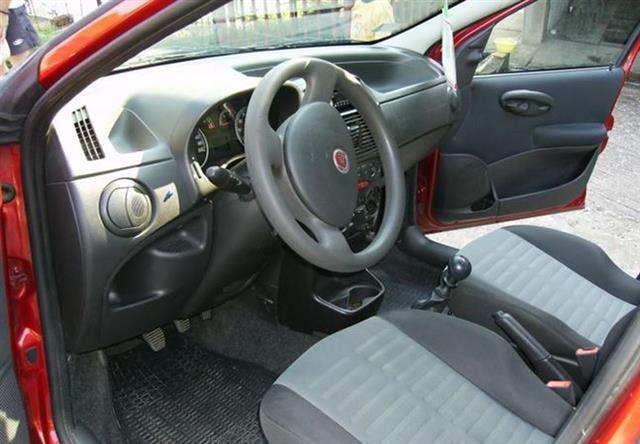 Fiat-Punto-classic--09-