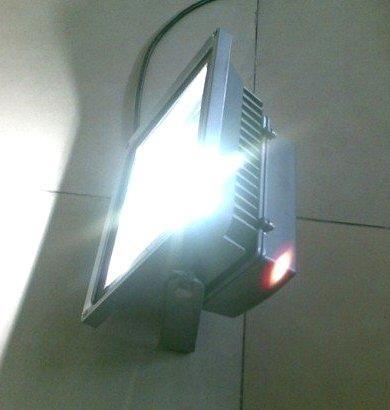 LED-PANEL-REFLEKTORI-TUBE-T8