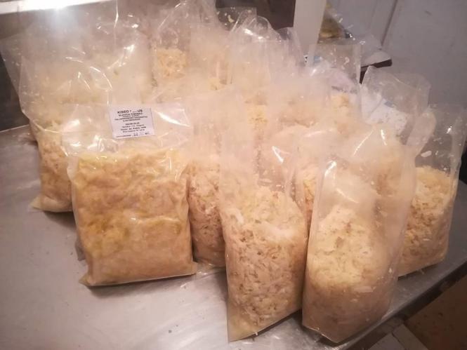 Prodajem Kiseli Kupus