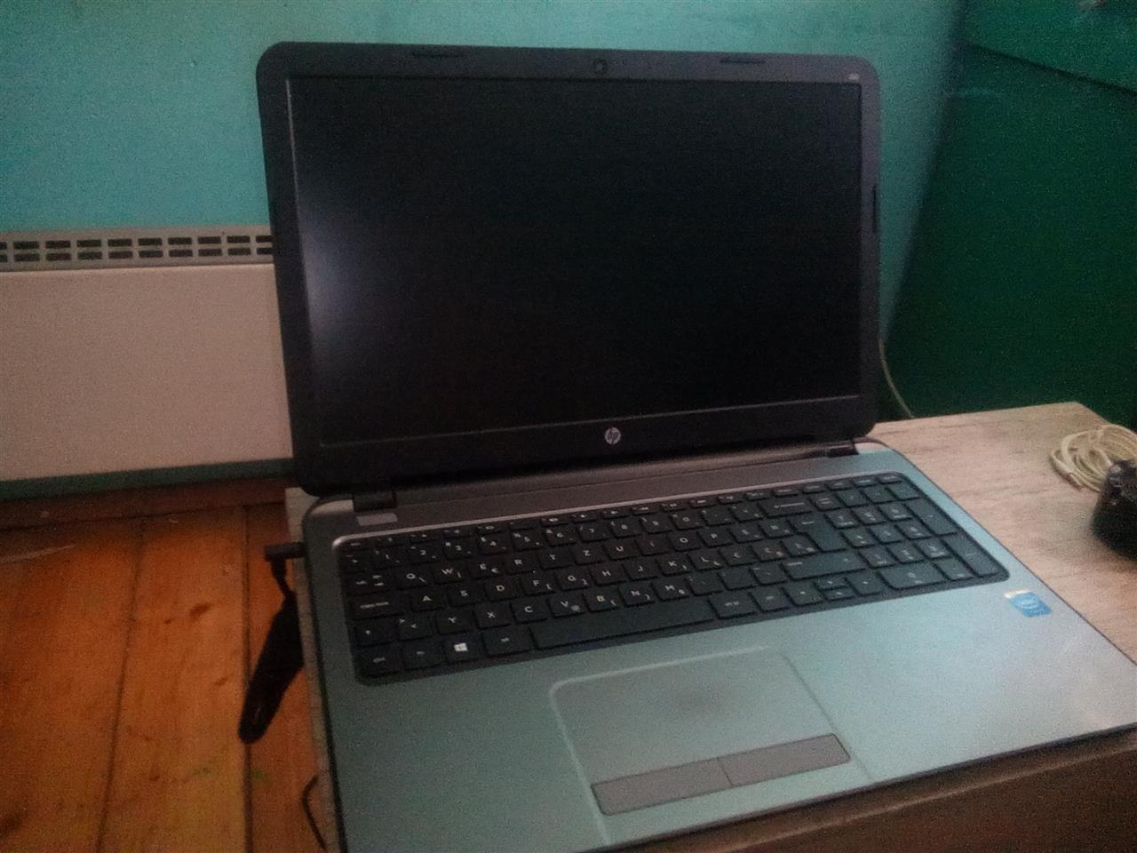 Laptop-HP-250-G3
