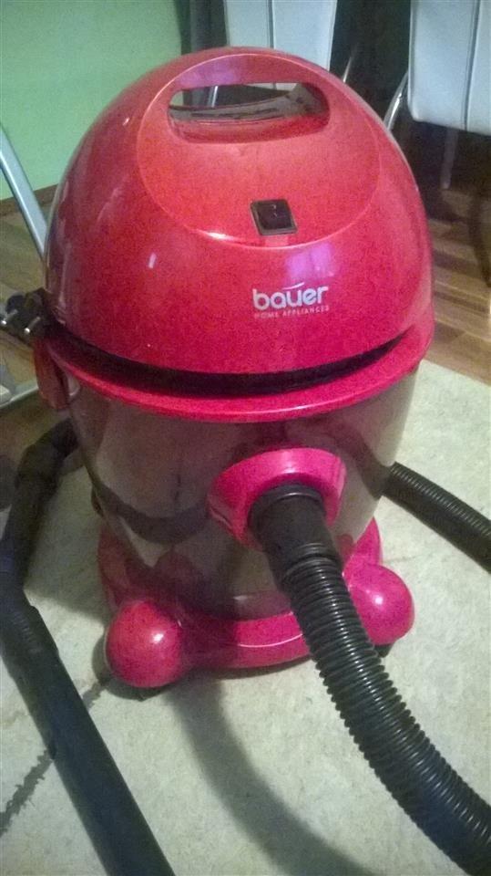 Bauer-usisivac-2200w