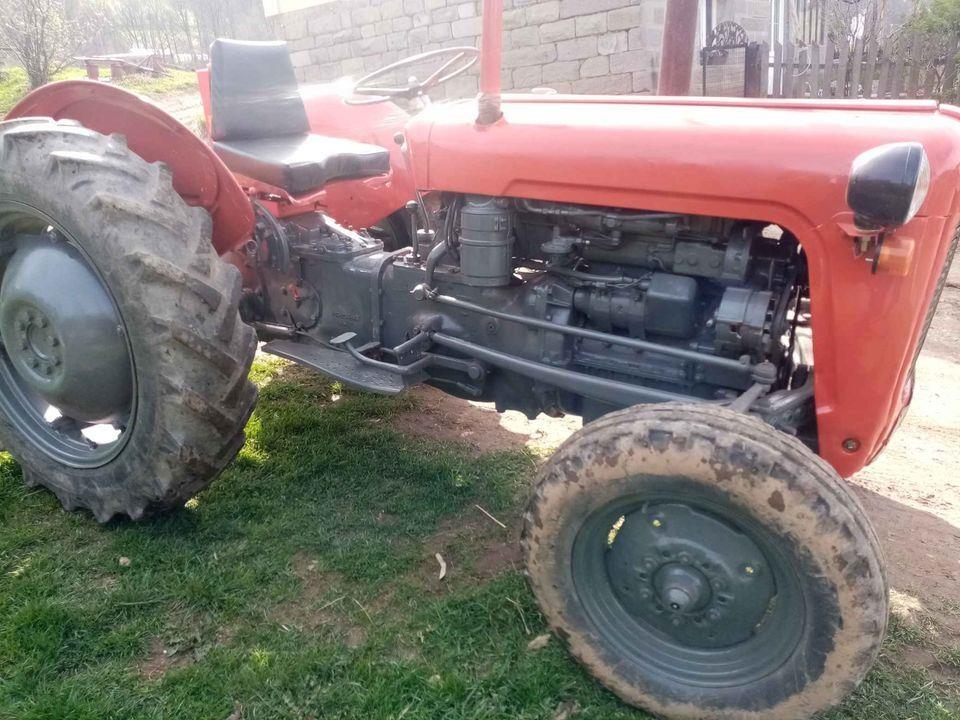 Traktor-533