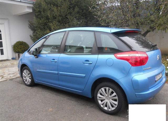 Citroen-C4-Picasso-2-0-hdi--08
