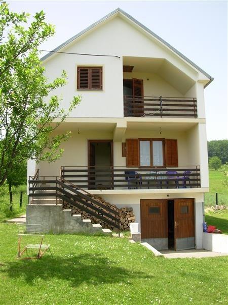 Vikendica-Milos-na-planini-Goč