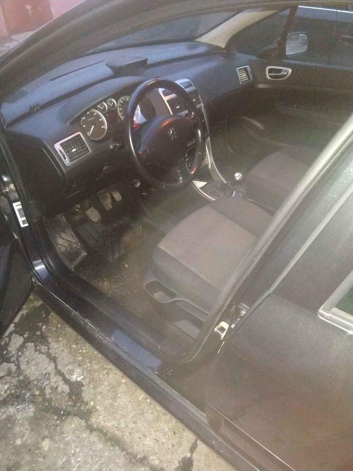Peugeot-307