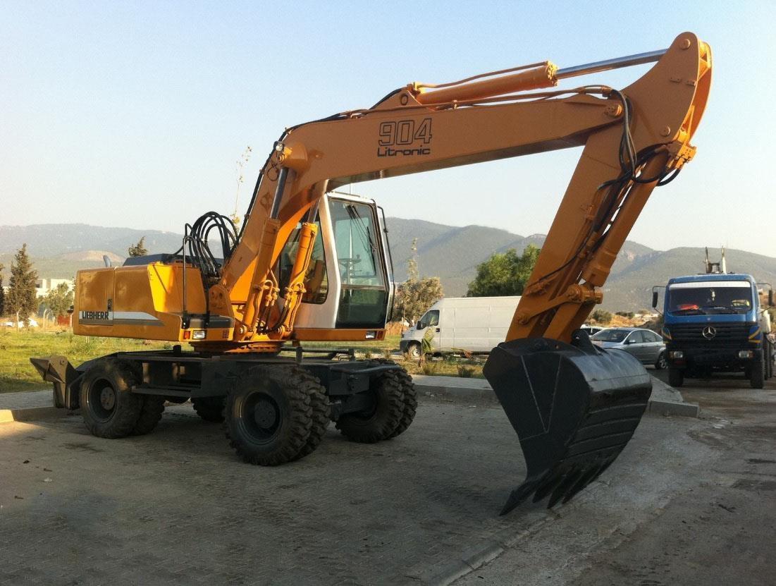 LIEBHERR--904