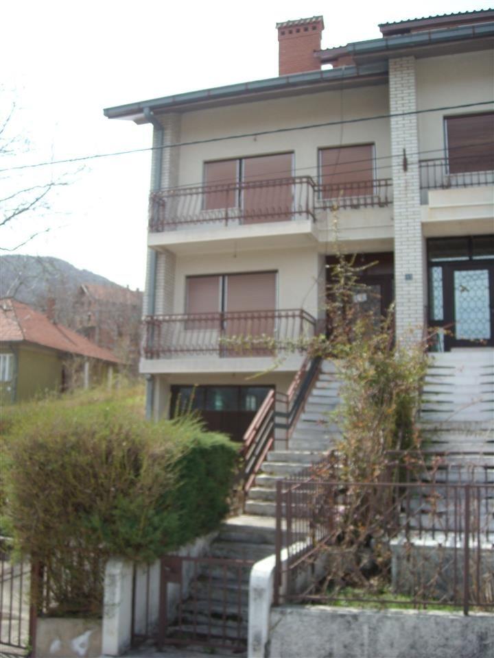 KUCA-U-NISKOJ-BANJI