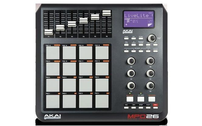 Akai MPD 26