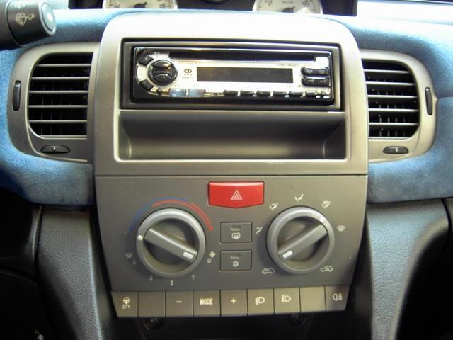 Lancia-Ypsilon-1-3-multijet---05--