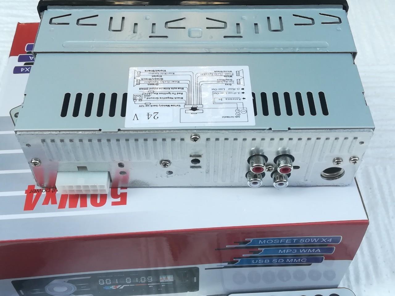 Auto-radio-MP3-USB-SD-Bluetooth-24V