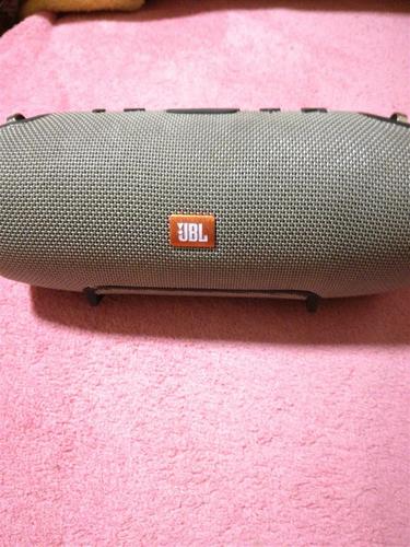 BLUETOOTH zvucnik