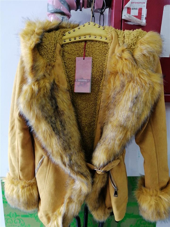 Ženska-bunda