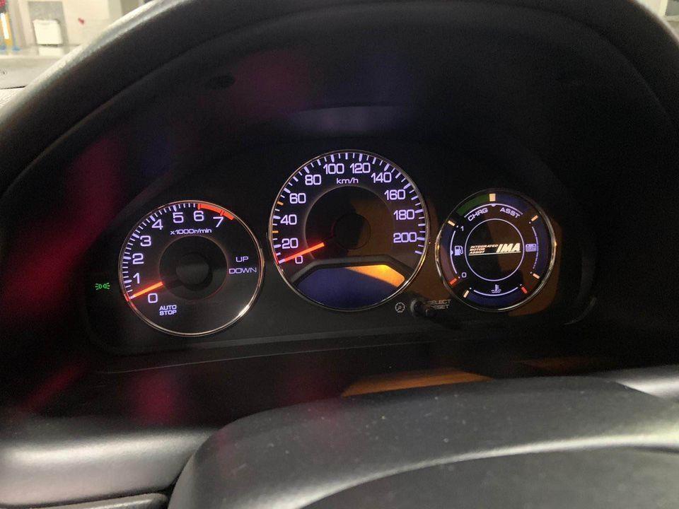 Honda-Civic-2004god-1-3-HIBRID
