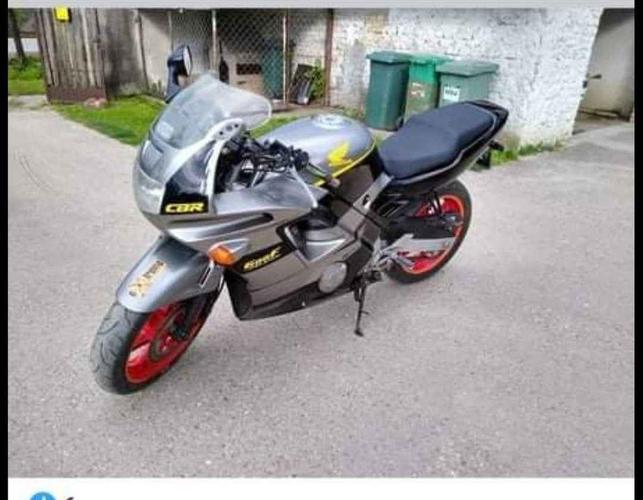Honda cbr 600