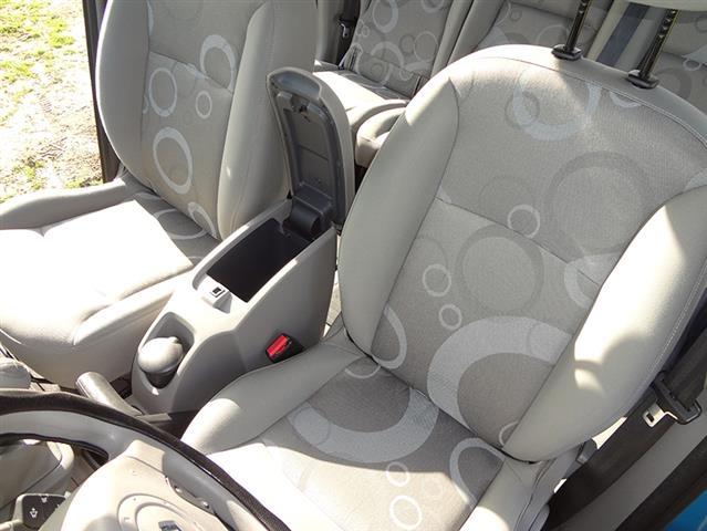 Renault--Kangoo--10