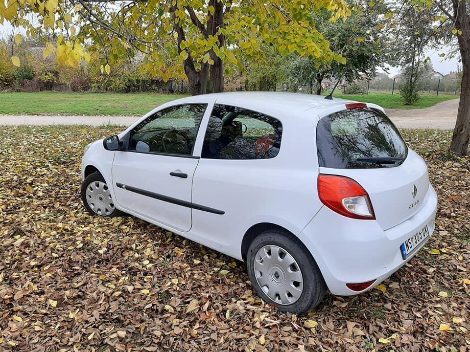 Renault-Clio-1-5-DCI