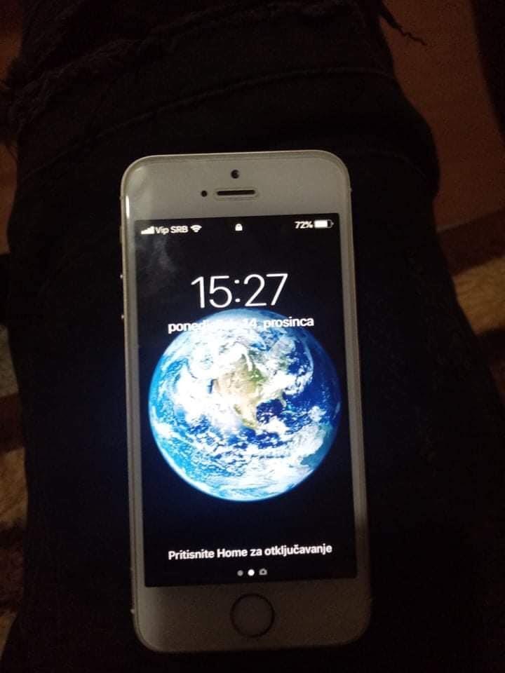 iPhone-5s-gold