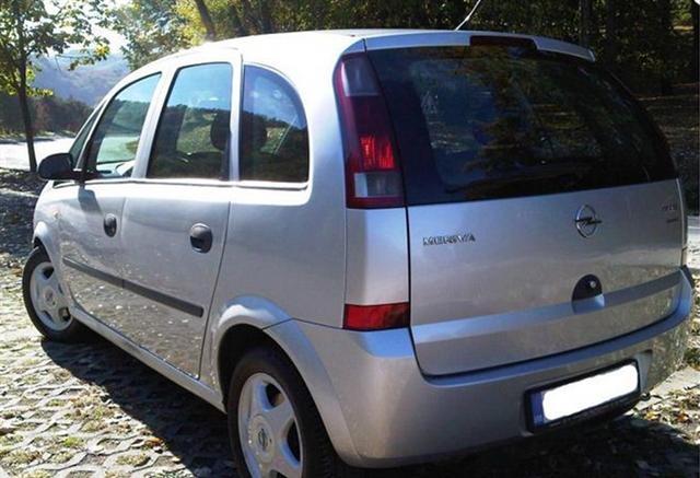 Opel-Meriva-1-7-DTI--03