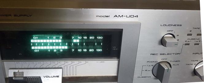 Akai AM-U04