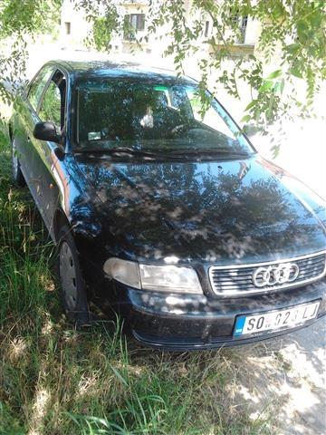 Audi-A4--96