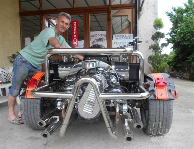 Harley-Davidson-trike-2014