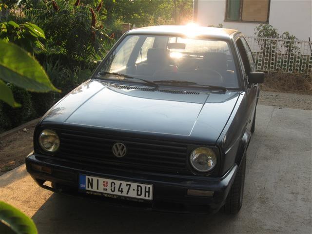 VW Golf -87