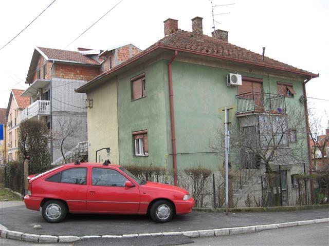 kuca na prodaju