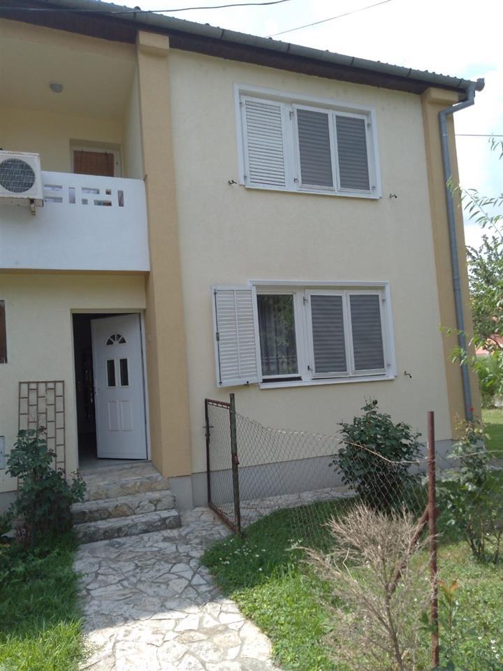Kuca-Lamela-BECEJ