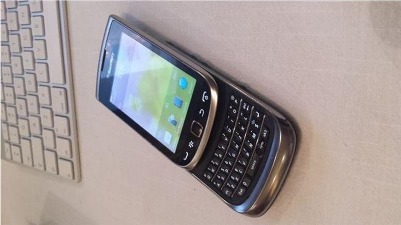 Blackberry-9810