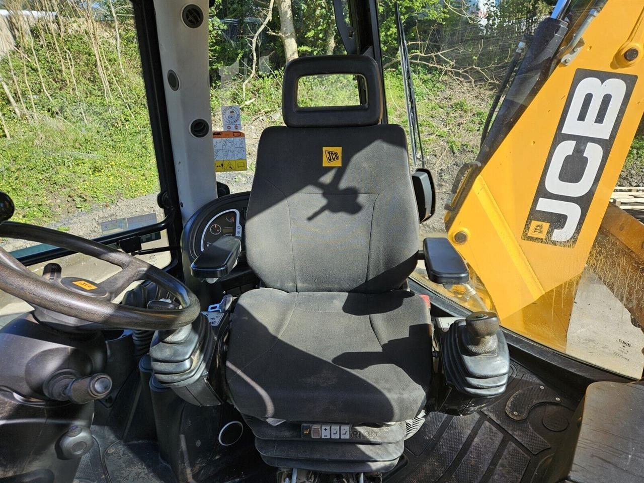 2018-JCB-4CX