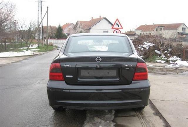 Opel Vectra 2.0DTH -01