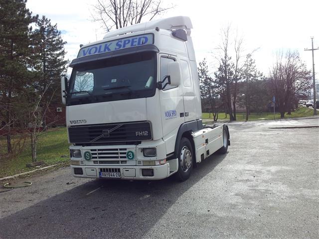 Kamion-Volvo-fh-2001