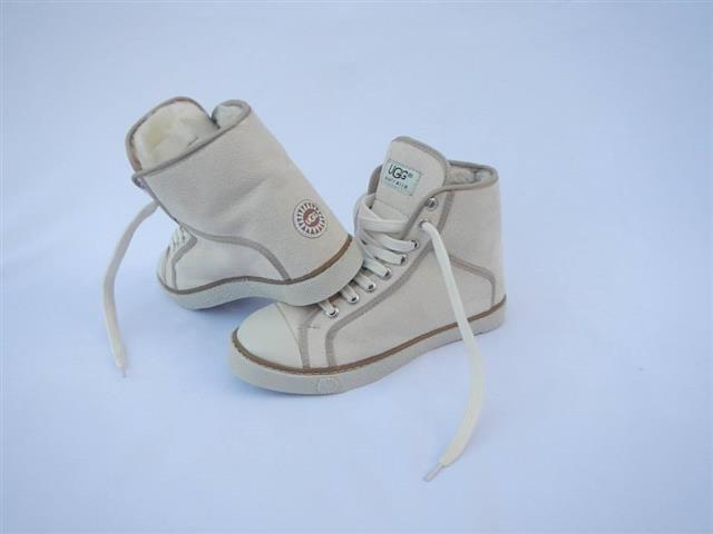 UGG patike