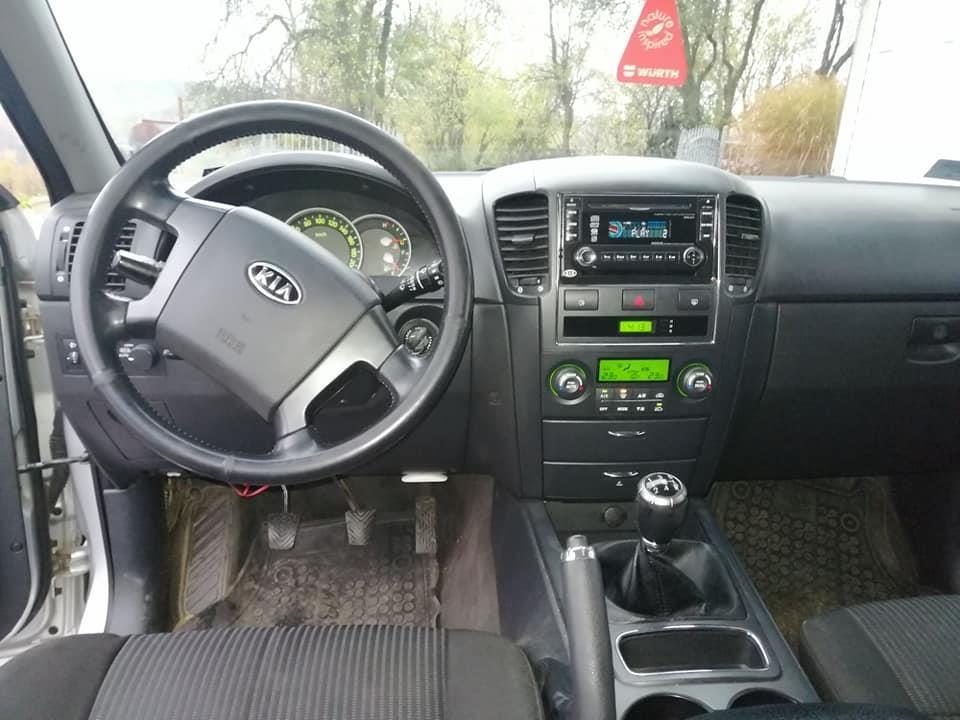Kia-Sorento-2-5crdi