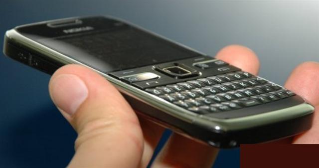 Nokia E72