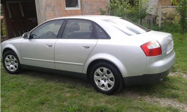 Audi-A4-2-0--03-+-TNG