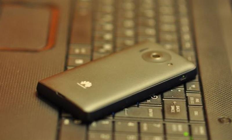 Huawei-Ascend-y300--black
