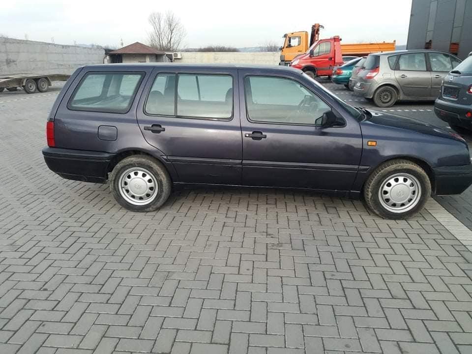 AUTO-U-EXTRA-STANJU-REGISTROVAN-JUCE