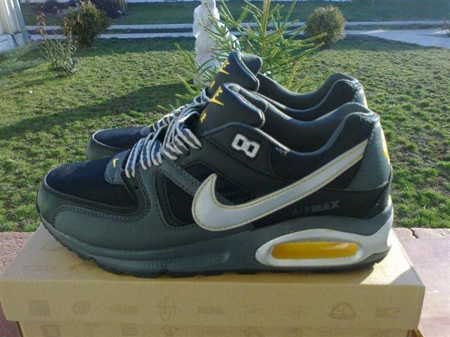 NIKE-COMMAND-PLATNO