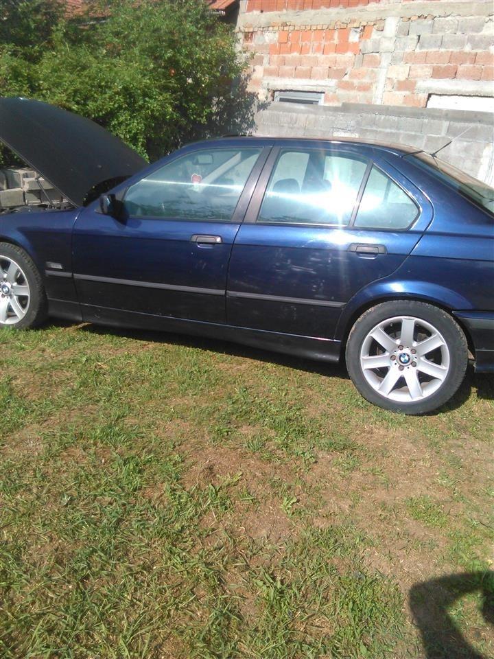 BMW-E36-320--M52-DELOVI