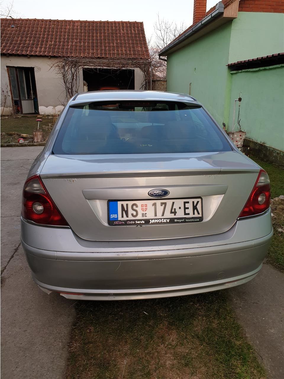 Ford-Mondeo-