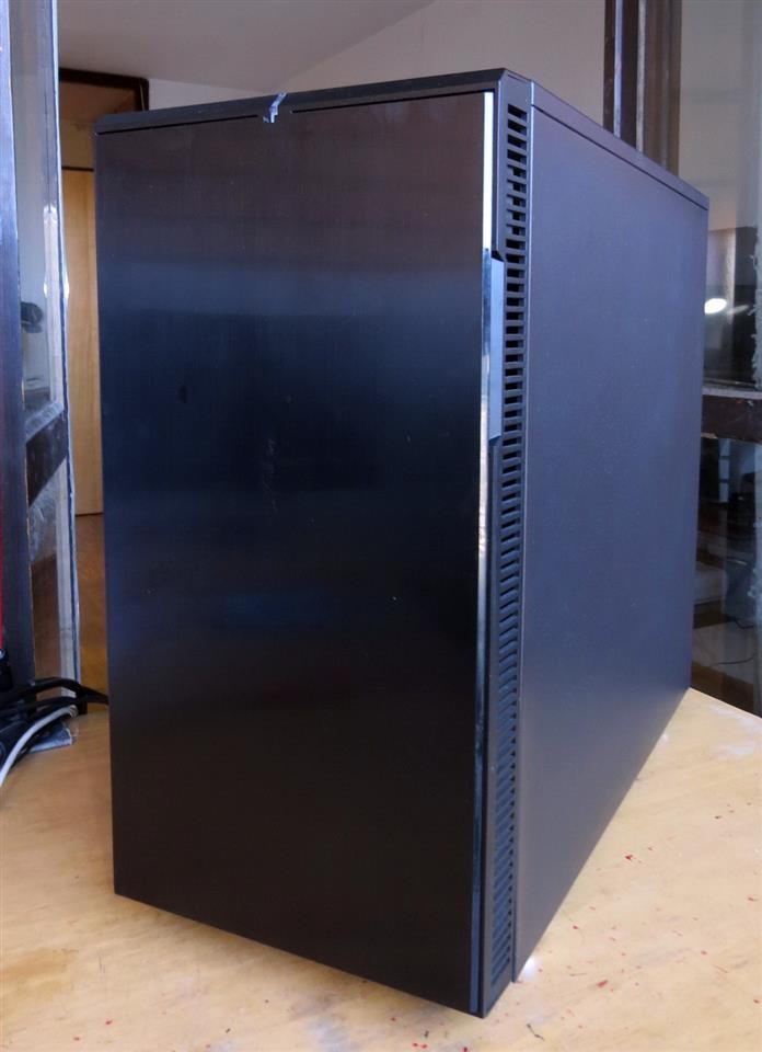FRACTAL DESIGN Define R4 Black Pearl NoNoise FDCADEFR4BL Beograd