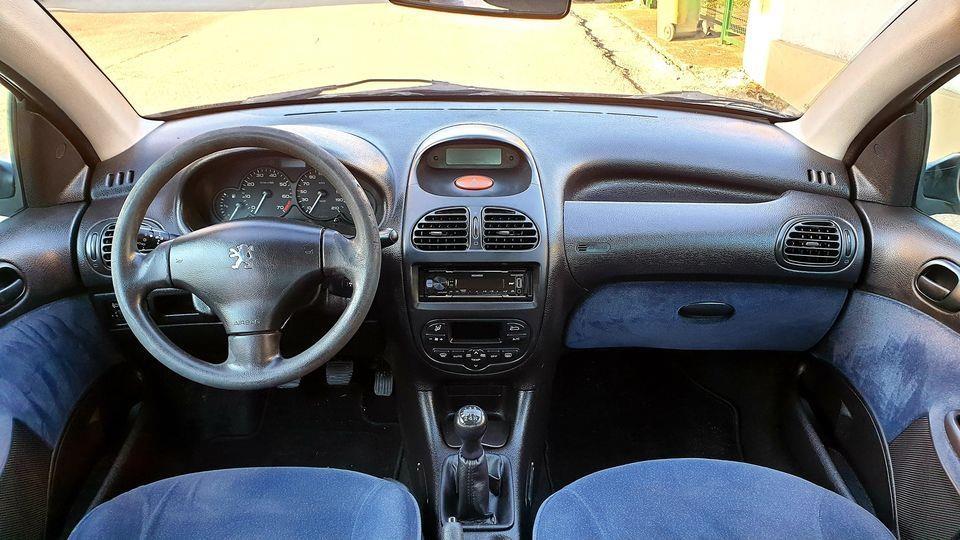 Peugeot-206